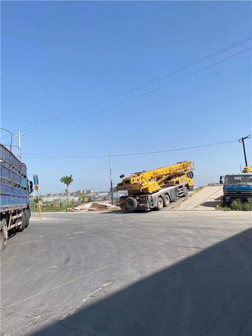 双阳区25吨吊车的租赁价格大概是多少？